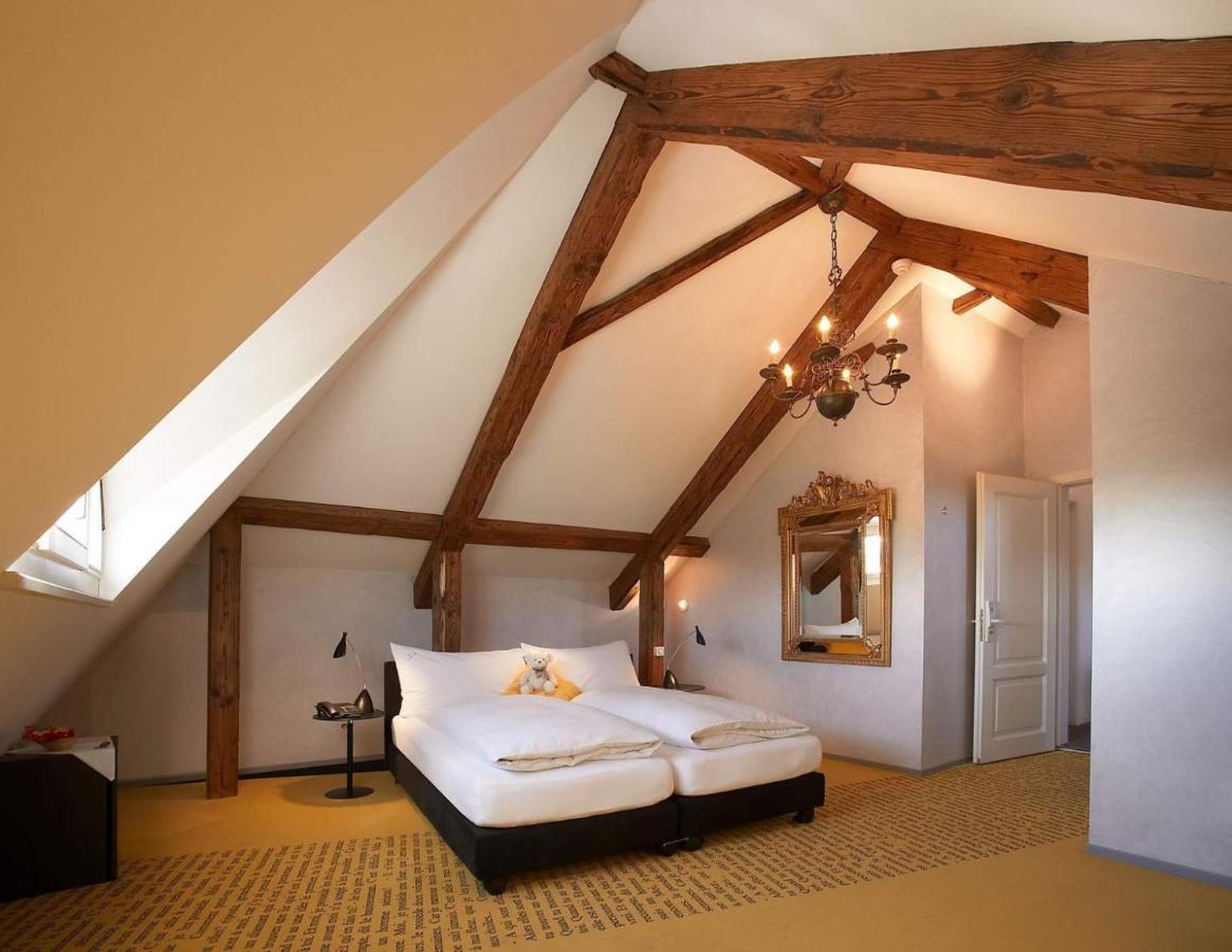 Romantik Hotel De L'Ours Sugiez Εξωτερικό φωτογραφία