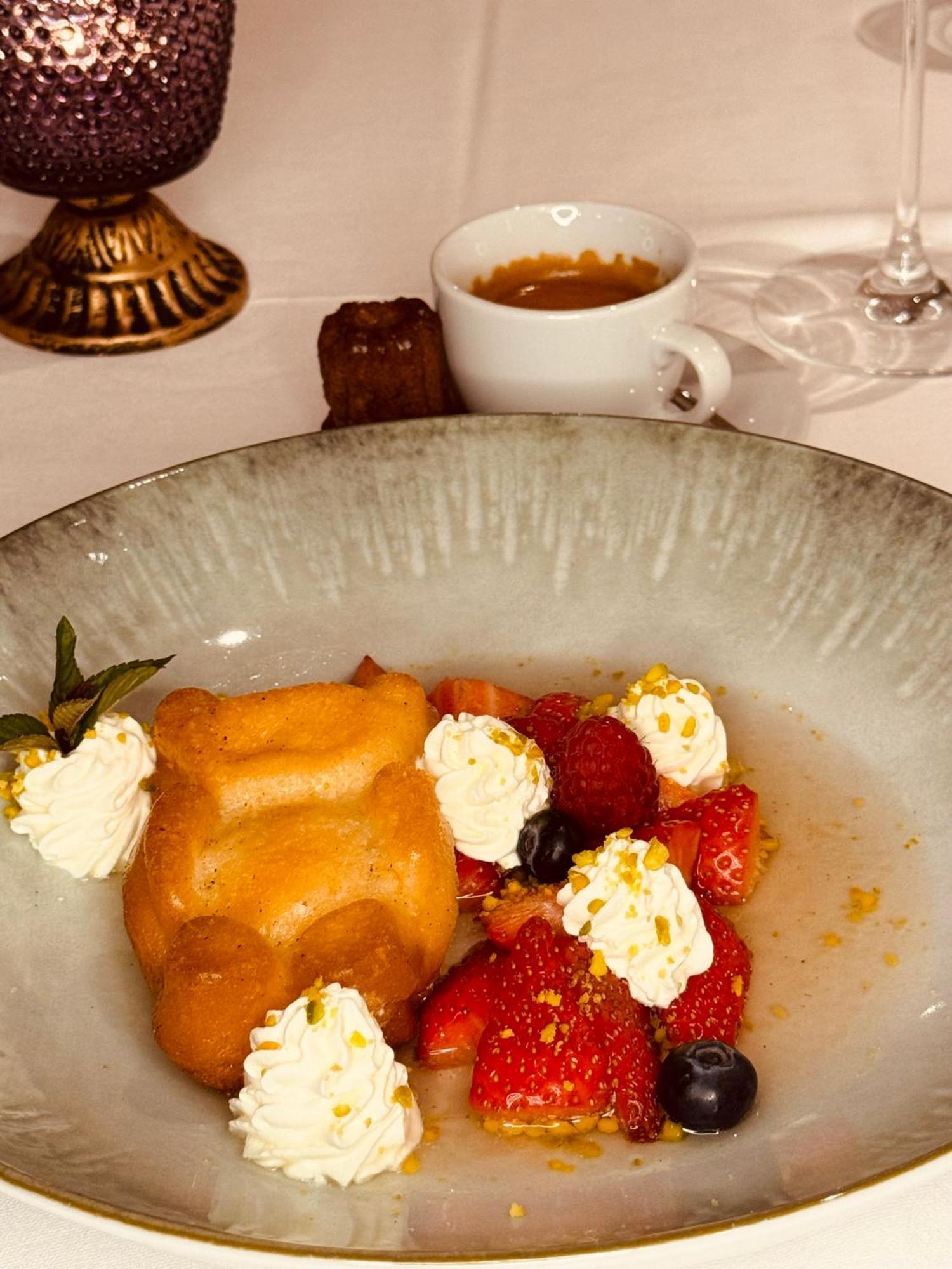 Romantik Hotel De L'Ours Sugiez Εξωτερικό φωτογραφία