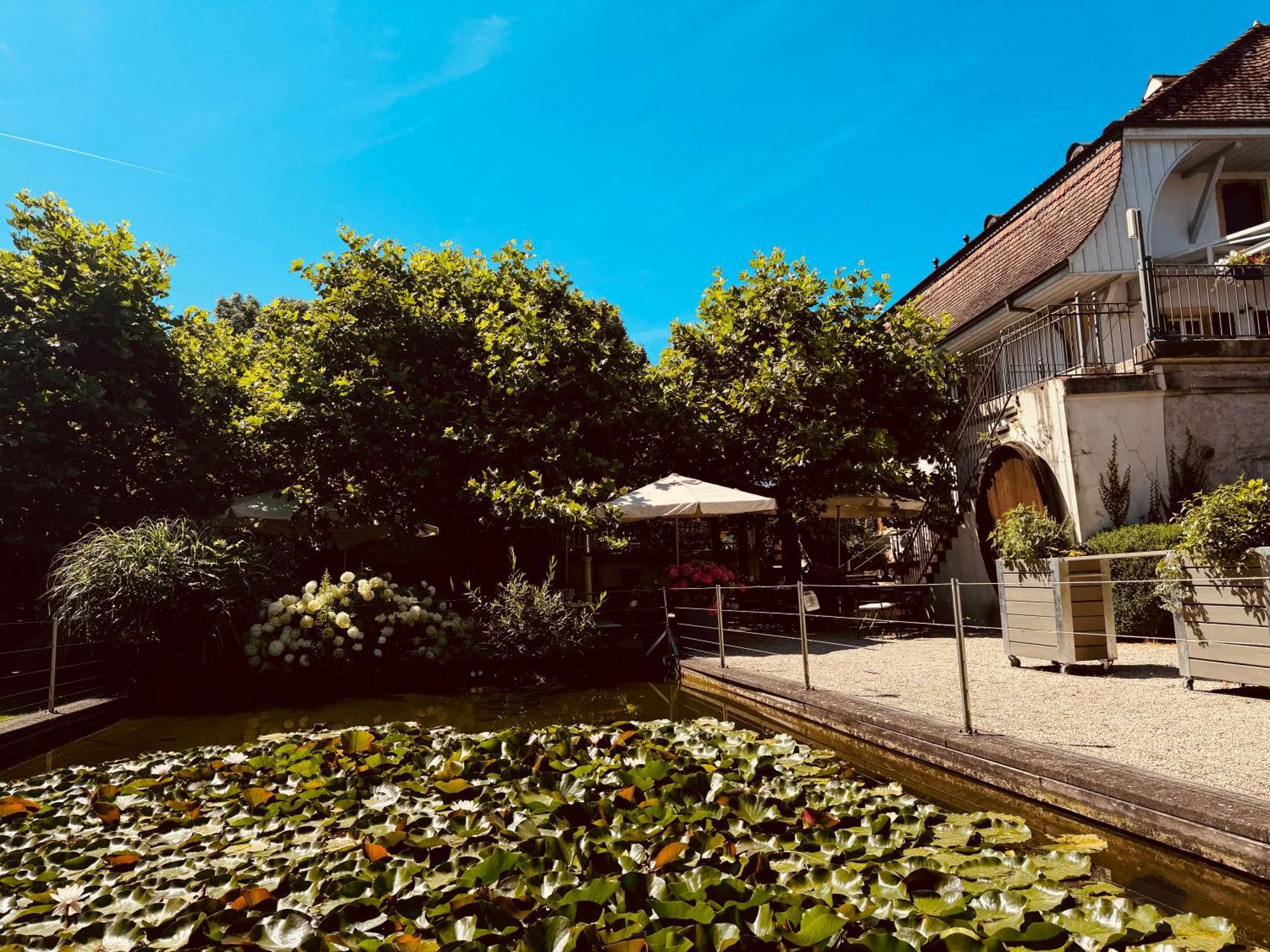 Romantik Hotel De L'Ours Sugiez Εξωτερικό φωτογραφία
